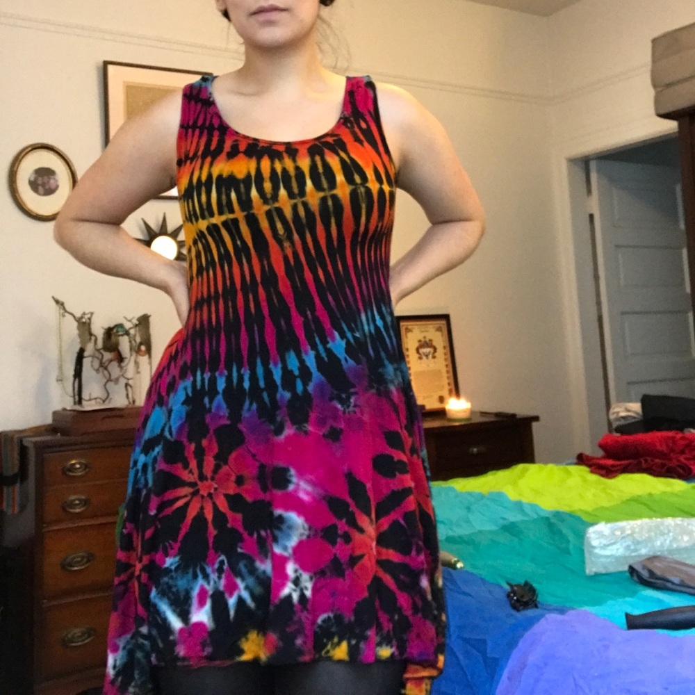 Hawaiian tie dye dress very vivid